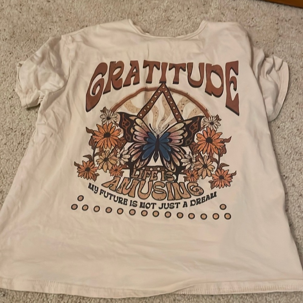 junior graphic t-shirt